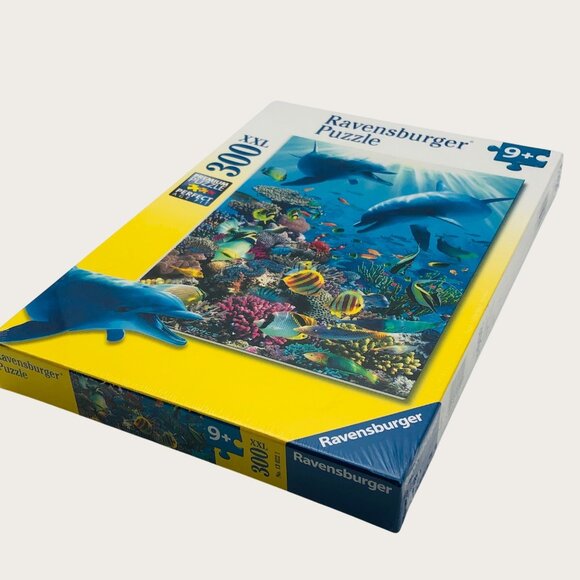 Ravensburger 300 Piece XXL Puzzle Ocean Dolphin Theme New Sealed - Picture 3 of 3